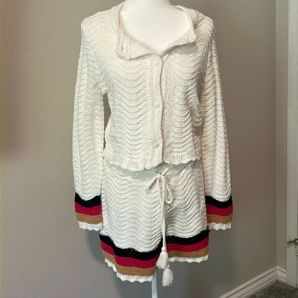 House of Harlow 1960 Crochet Sweater and Shorts Set Medium Large - Picture 3 of 13